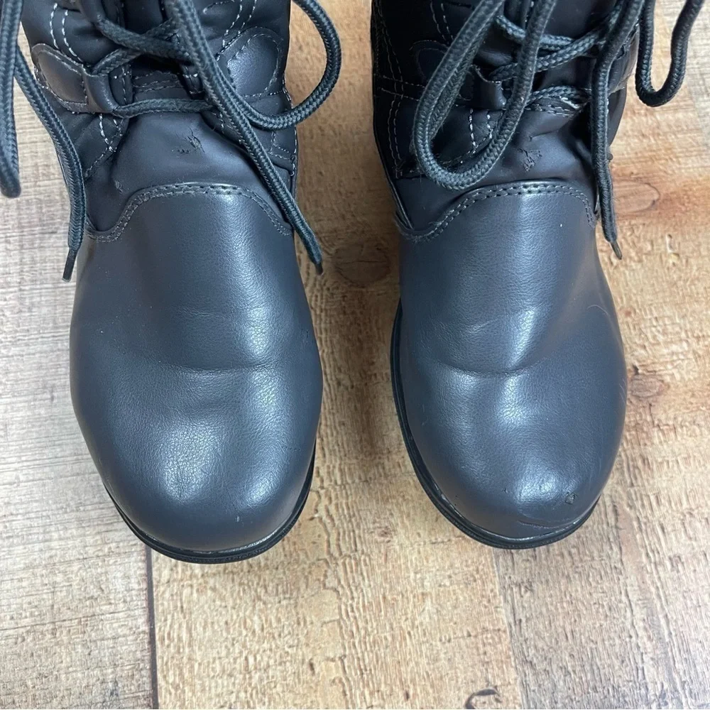 Totes Women's Size 6 Faux Fur Quilted Winter Snow Boots Lace Up Zipper Lined